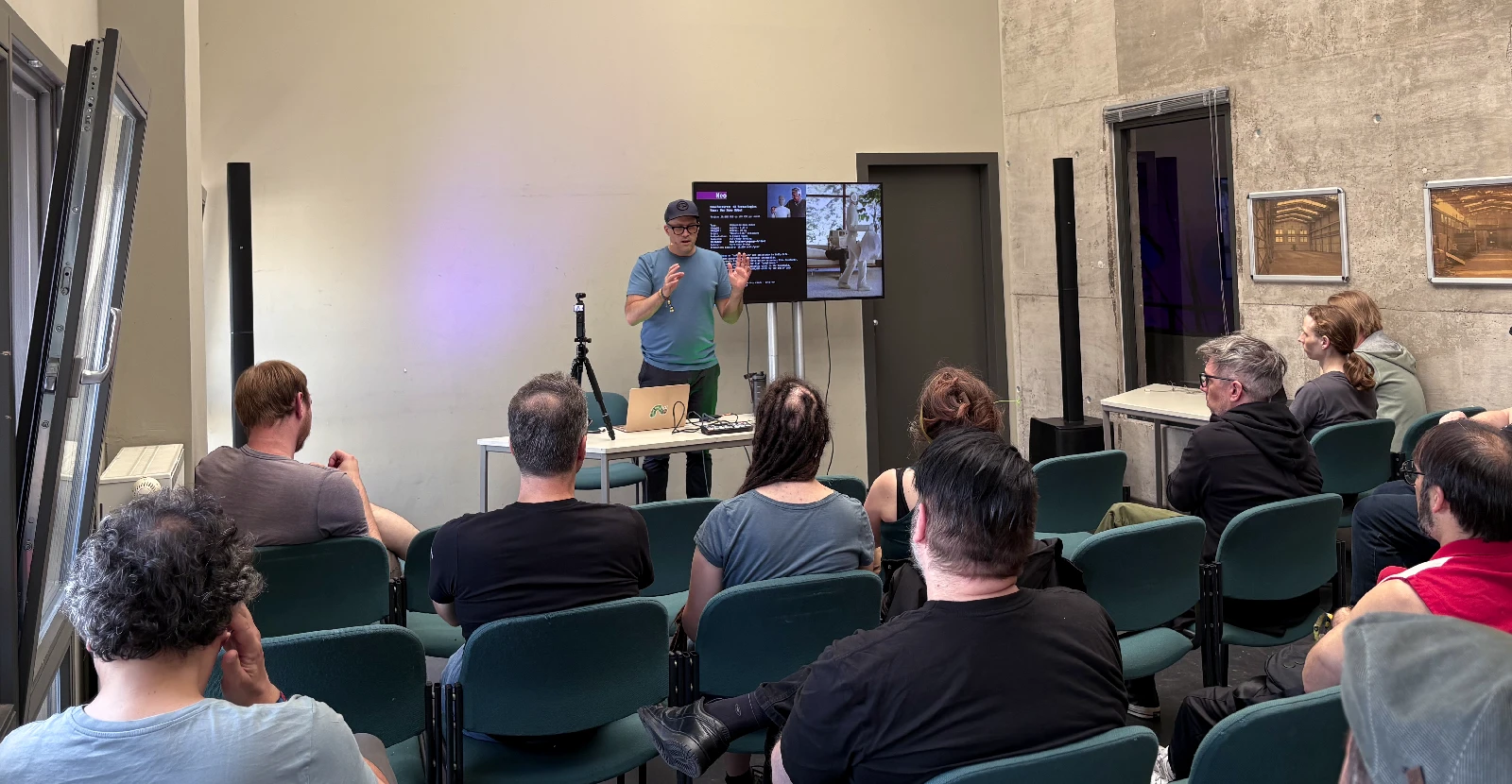 Droid Boy, Thomas Riedel, giving his seminar about humanoid robots.