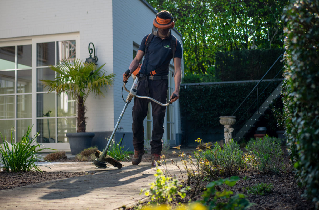 Gartenpflege
